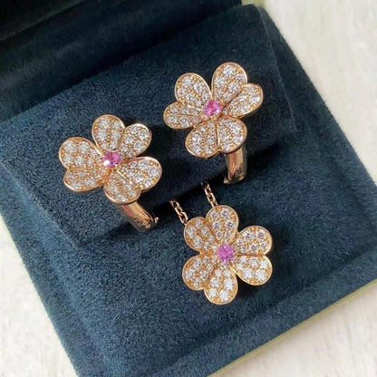[Sparkle]PAVÉ DIAMOND BUTTERFLY CHARM NECKLACE