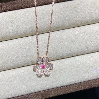 [Sparkle]PAVÉ DIAMOND BUTTERFLY CHARM NECKLACE