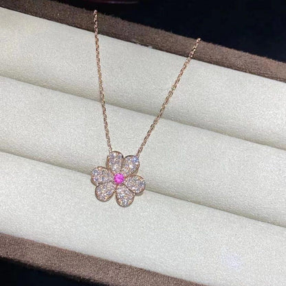 [Sparkle]PAVÉ DIAMOND BUTTERFLY CHARM NECKLACE