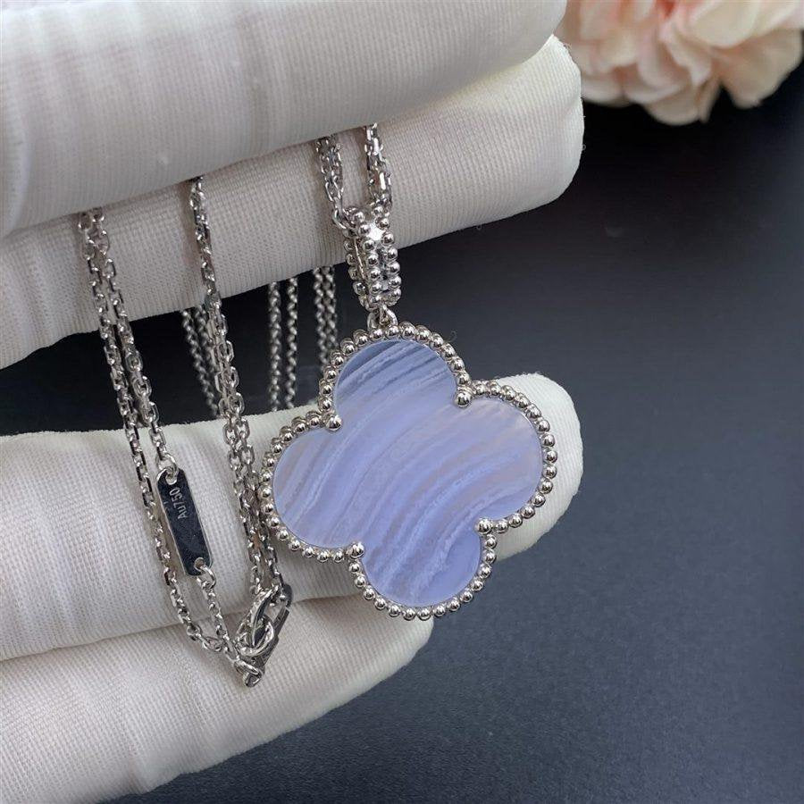 [sparkle Jewelry ]CLOVER SILVER CHALCEDONY BIG CLOVER NECKLACE