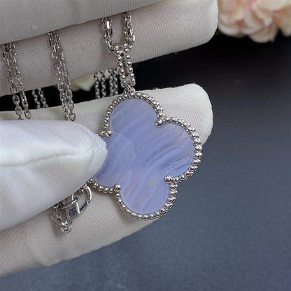 [sparkle Jewelry ]CLOVER SILVER CHALCEDONY BIG CLOVER NECKLACE