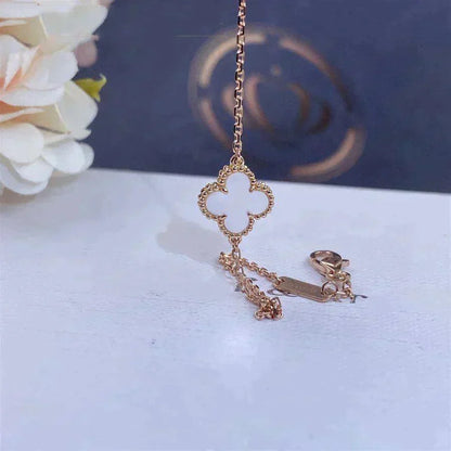 [sparkle Jewelry ]CLOVER WHITE MOP SINGLE FLOWER BRACELET