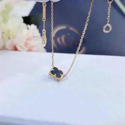 [sparkle Jewelry ]CLOVER ONYX SINGLE FLOWER BRACELET