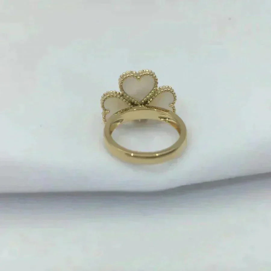 [sparkle Jewelry ]SWEET CLOVER WHITE MOP RING