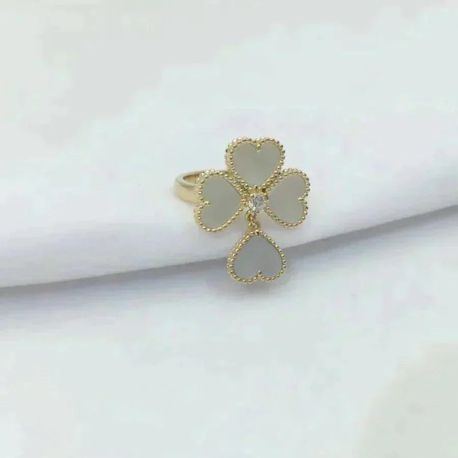 [sparkle Jewelry ]SWEET CLOVER WHITE MOP RING