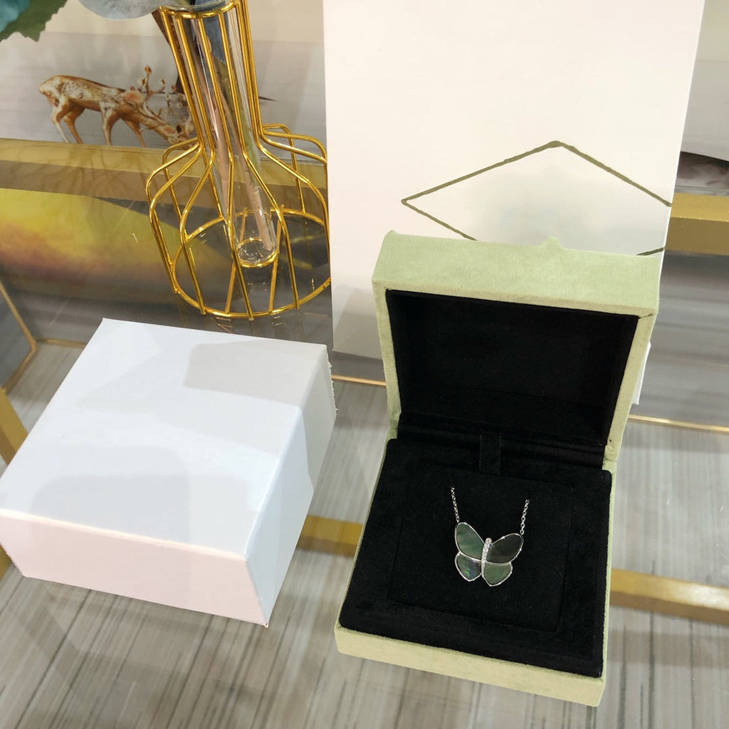 [sparkle Jewelry ]LARGE BUTTERFLY SILVER PENDANT DIAMOND NECKLACE