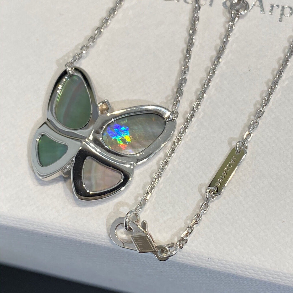 [sparkle Jewelry ]LARGE BUTTERFLY SILVER PENDANT DIAMOND NECKLACE