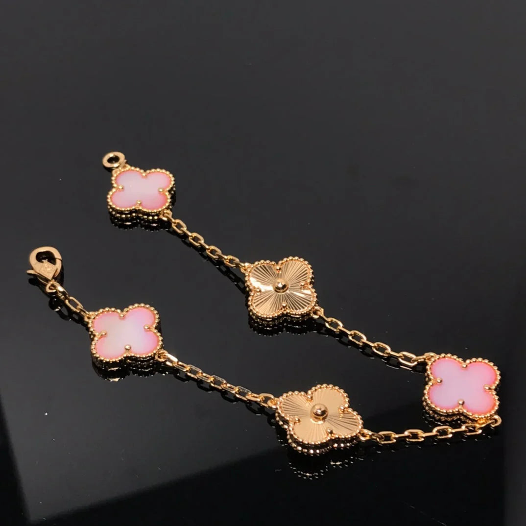 [Sparkle]ラッキー クローバー 5モチーフ ブレスレット - ピンクマザーオブパール コレクション