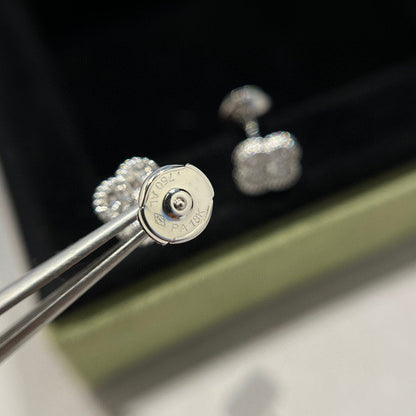 [sparkle Jewelry ]CLOVER MINI DIAMOND STUD EARRINGS