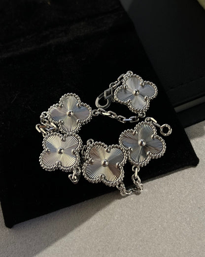 [sparkle Jewelry ] CLOVER 5 MOTIF LASER BRACELET COLLECTION